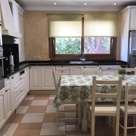 Villa Large Side In *