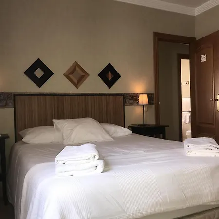 Large Side In * Marbella
